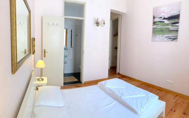 3 Bedroom Apartment n13- Rua da Palma