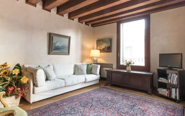 La Fenice Theatre Exclusive Flat