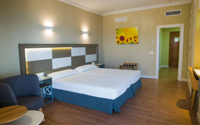 Hotel Monarque Torreblanca