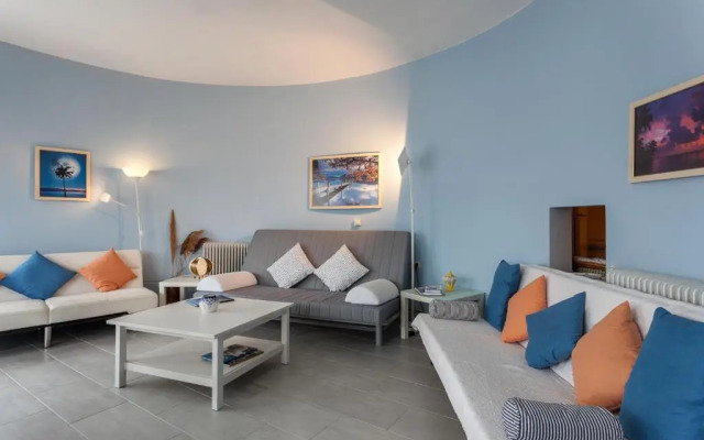 Karavos Sea View Apartments