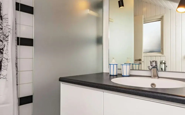 Lovely Holiday Home in Ã…lbÃ¦k near Sea
