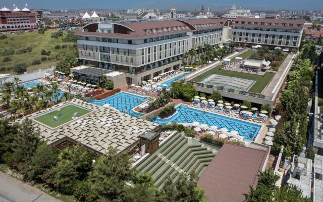 Отель Trendy Verbena Beach - All Inclusive вид на фасад