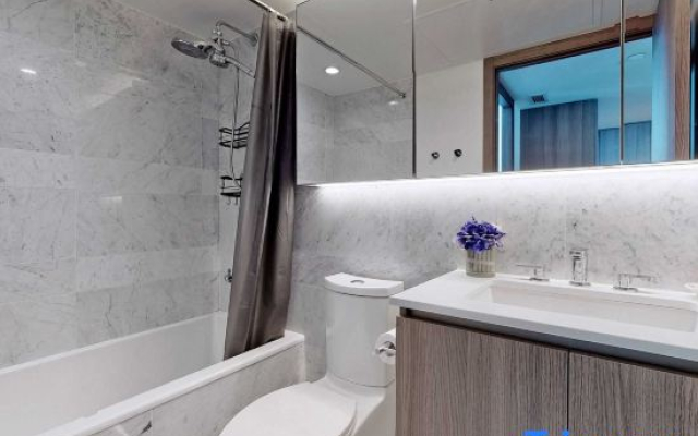 JLadybug Suites | Stunning CN Tower View 2BR