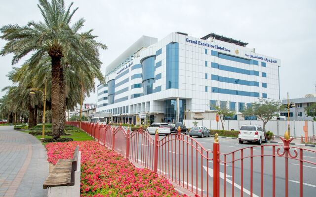 Grand Excelsior Hotel Deira вид на фасад