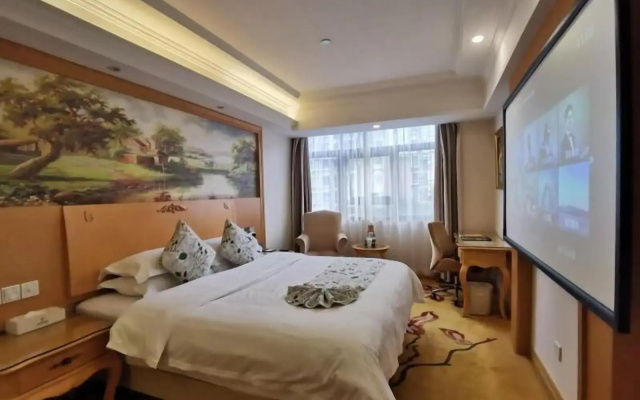 GreenTree Inn Guangdong Shenzhen Dongmen Business Hotel