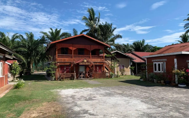 De Rimbun Inn (Resort & Camp)