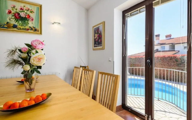 Spacious Holiday Home in Visnjan With Private Pool