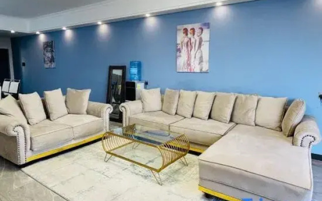 Skyview 3Br all ensuite3balconies Netfix Gym