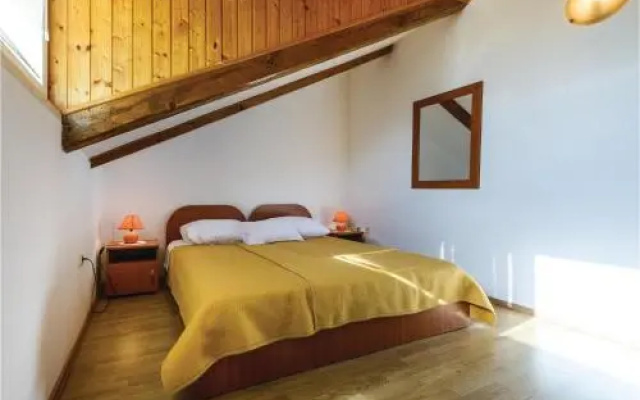 Two-Bedroom Apartment Mlini with Sea view 09