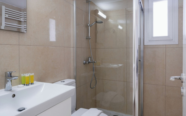 Classy 2BR Cafe Suite Strovolos