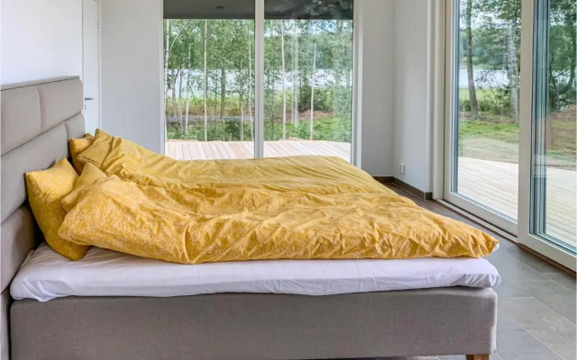 Beautiful Home in Bolmsö With 3 Bedrooms, Sauna and Wifi