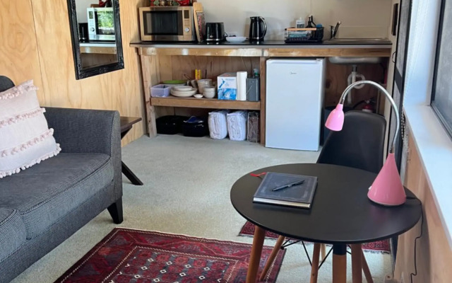 Kākā Ridge Retreat