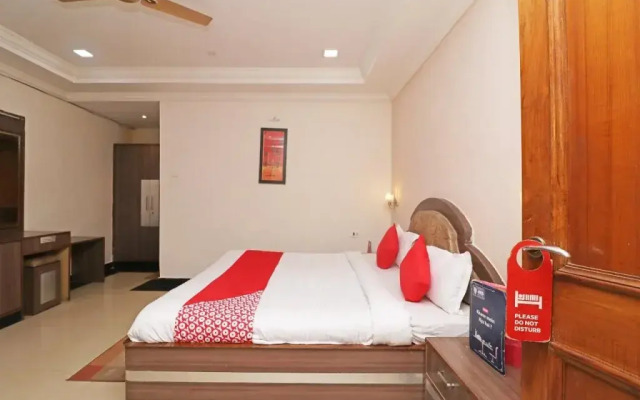 Hotel Amar Palace by OYO Rooms