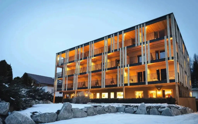 Christof Hotel