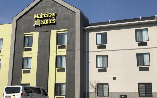 MainStay Suites St Louis Airport in Bridgeton, United States of America from 149$, photos, reviews - zenhotels.com hotel front