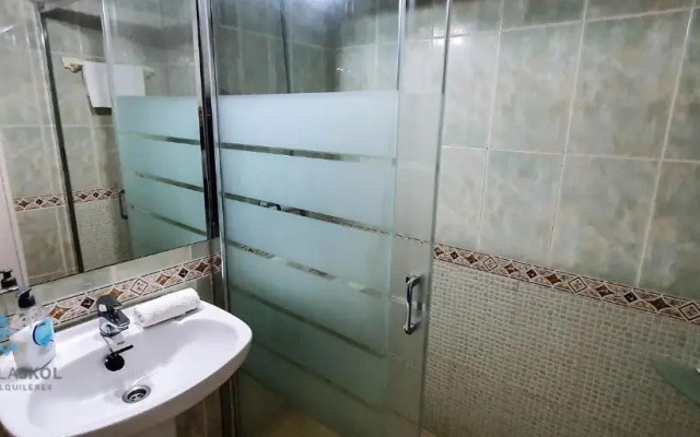 Skol 203. One Bedroom Apartment in Edificio Skol Building