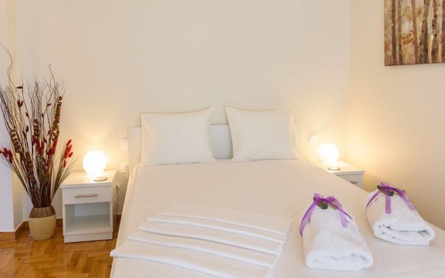 Charmy Petit 1 Bedroom Flat in Athens in Athens, Greece from 69$, photos, reviews - zenhotels.com guestroom