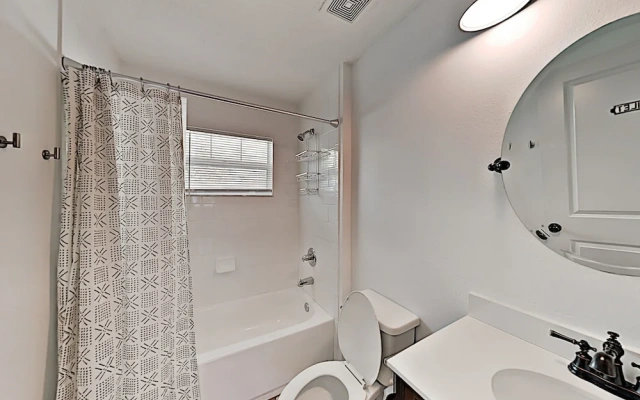 305whaya 3 Bedroom Home