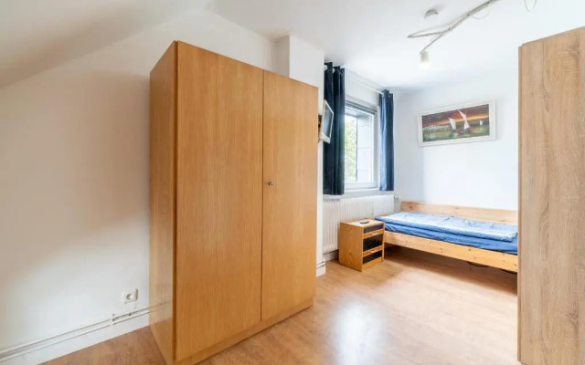 Id 6894 - Private Apartment