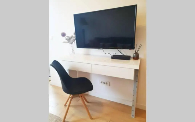 No.5 Apartment