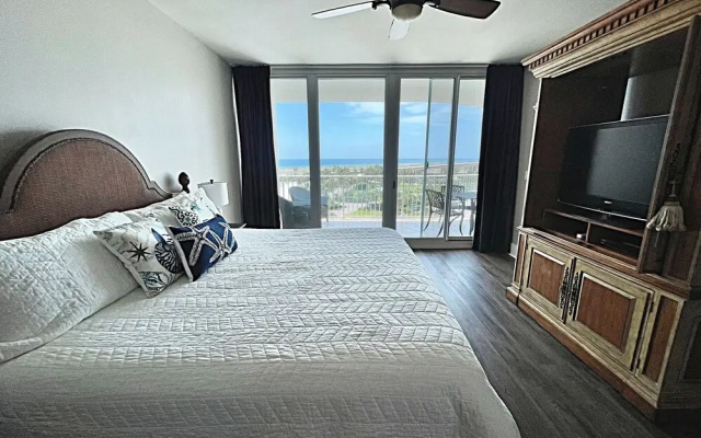 Caribe C-514 3 Bedroom Condo by RedAwning