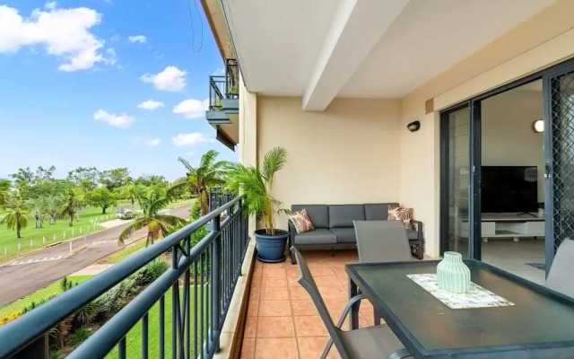 Zen Emerald Shore Seaview - Balcony - Sunset View