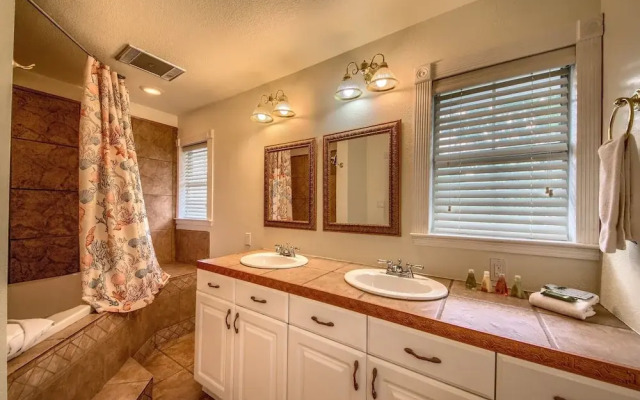Texas River Haus LD1683