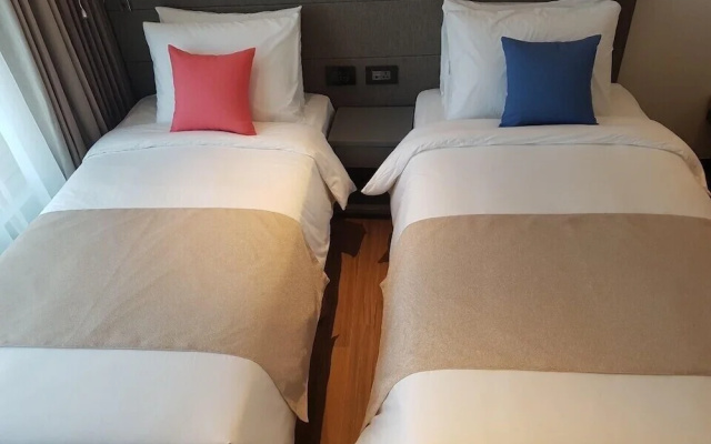 YeongJongdo Air Sky Hotel