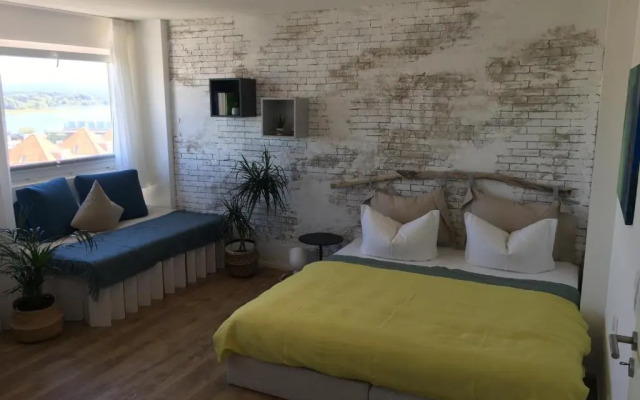 Liebevoll renoviertes Apartment mit Panoramablick