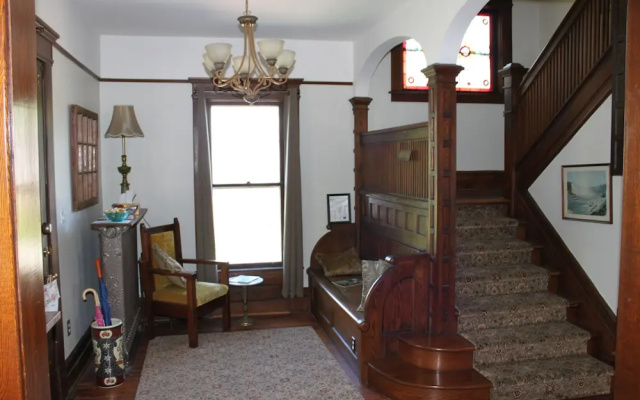 Green Oaks Bed and Breakfast