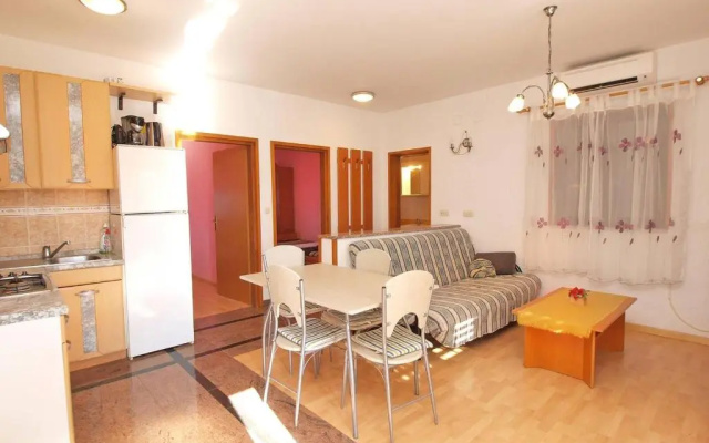 Alma Apartment