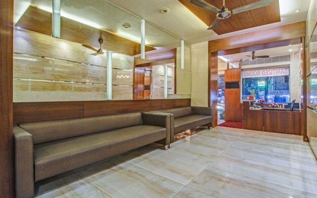 Fabhotel Arastu Plaza