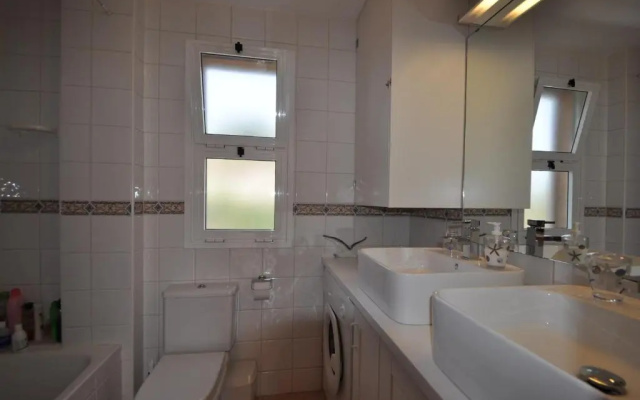 Almar Apartment