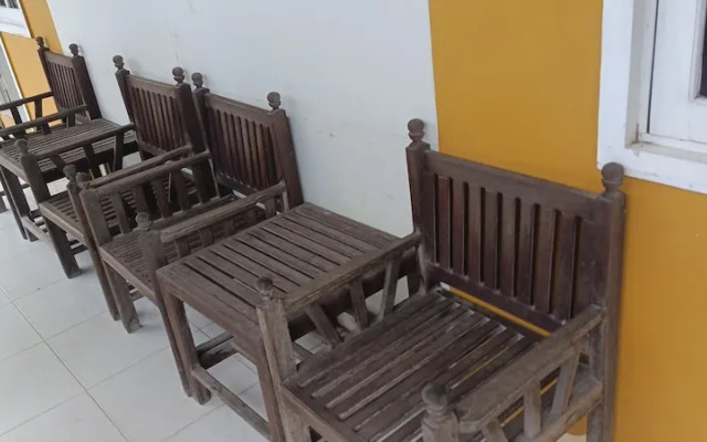 Hotel O Wisma Parakita Syariah Near RS Faisal Patalasang