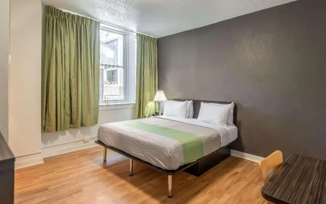 Quality Inn Suites Kansas City Downtown