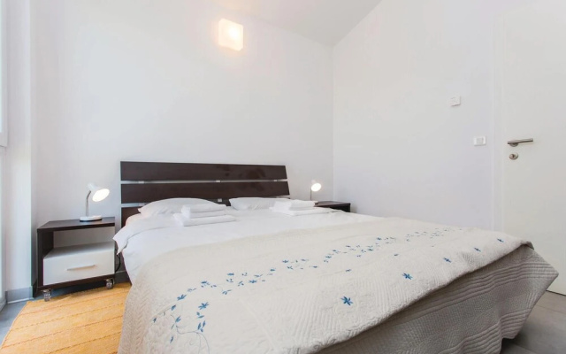 Awesome Home in Malinska With Wifi and 2 Bedrooms