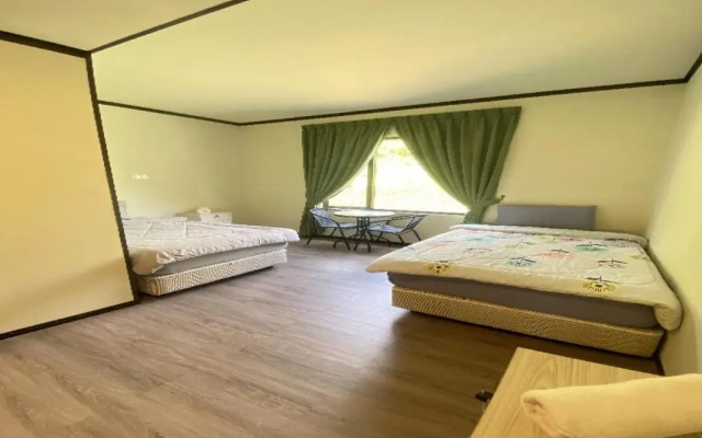 Oyo 90616 George Adventure Base