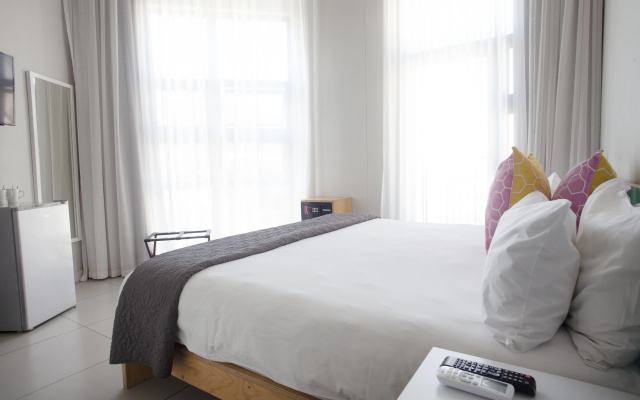 Mojo Hotel