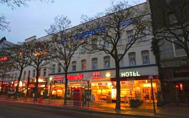 Отель Centro Hotel Hamburg Германия, Гамбург - отзывы, цены и фото номеров - забронировать отель Centro Hotel Hamburg онлайн вид на фасад