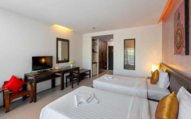 Phu-Ke-Ta, The Hip Service Apartment & Hotel