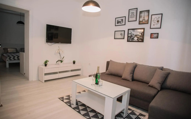 Luxury Apartment Crnjac