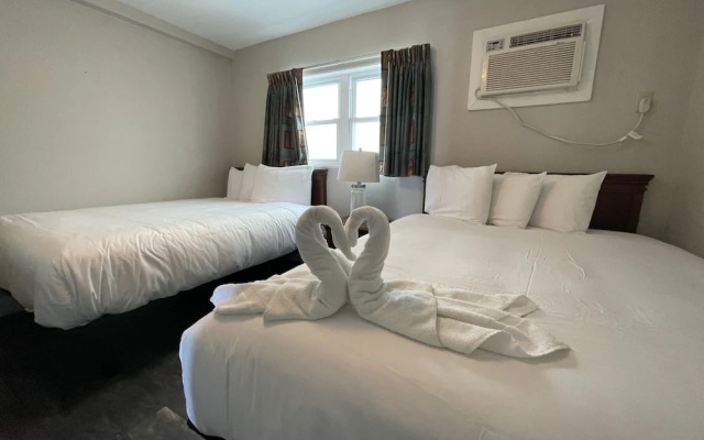Nassau Inn Beachfront