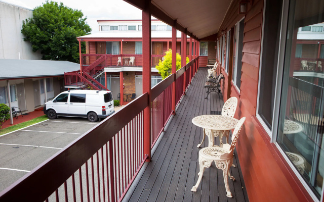 Downs Motel