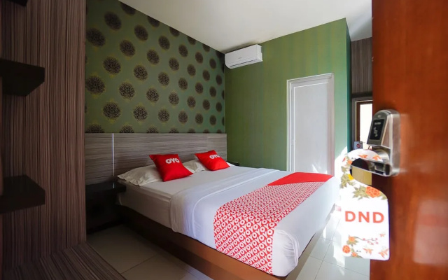 OYO 2526 Hotel D'komo
