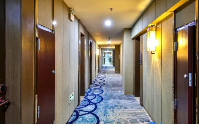 Zhenmian Smart Hotel (Zhangjiajie Ziwu Road Branch)