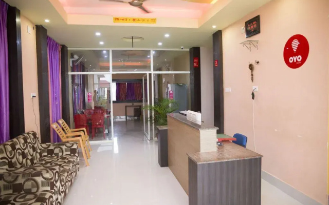 OYO 5051 Silicon Residency
