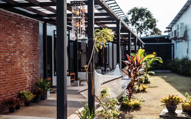 ChillHub Hostel вид на фасад