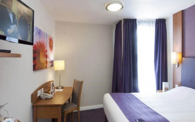 Premier Inn Luton - Airport