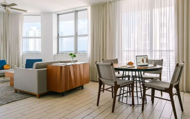 2BR Condos at The Circ by Hosteeva