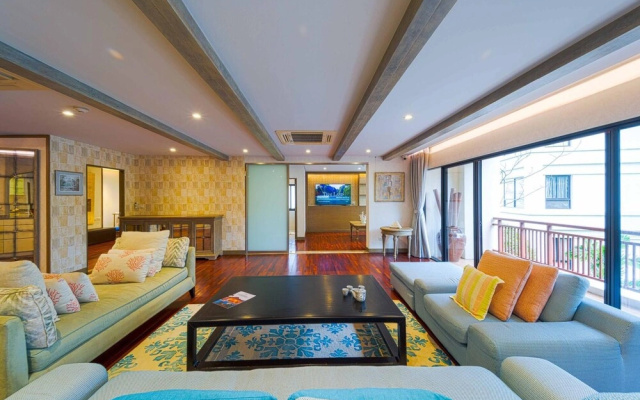 4 Bed Beachfront Condo SP43